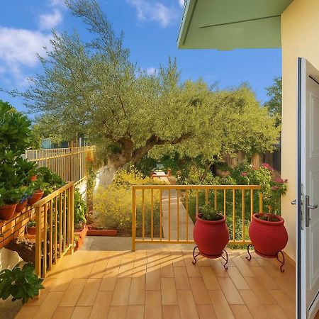 Summer Rose Garden Getaway - A Step To The Beach Kalamata Exterior photo